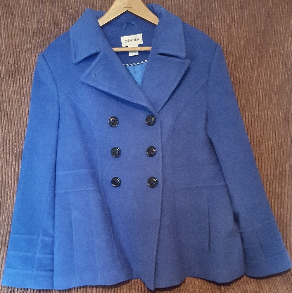 Women's wool peacoat